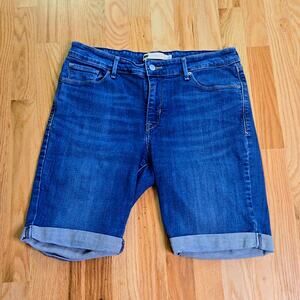 Levi's women's Bermuda shorts size 12